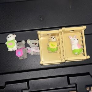 Calico critters five little babies two cribs